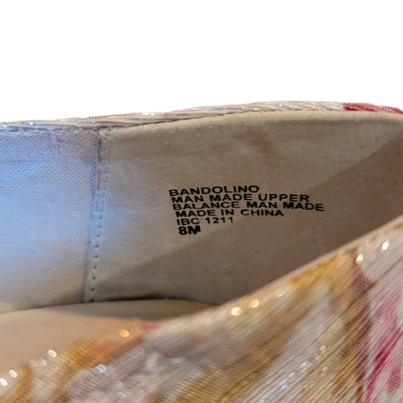 Bandolino Wedge size 8M - Picture 3 of 4